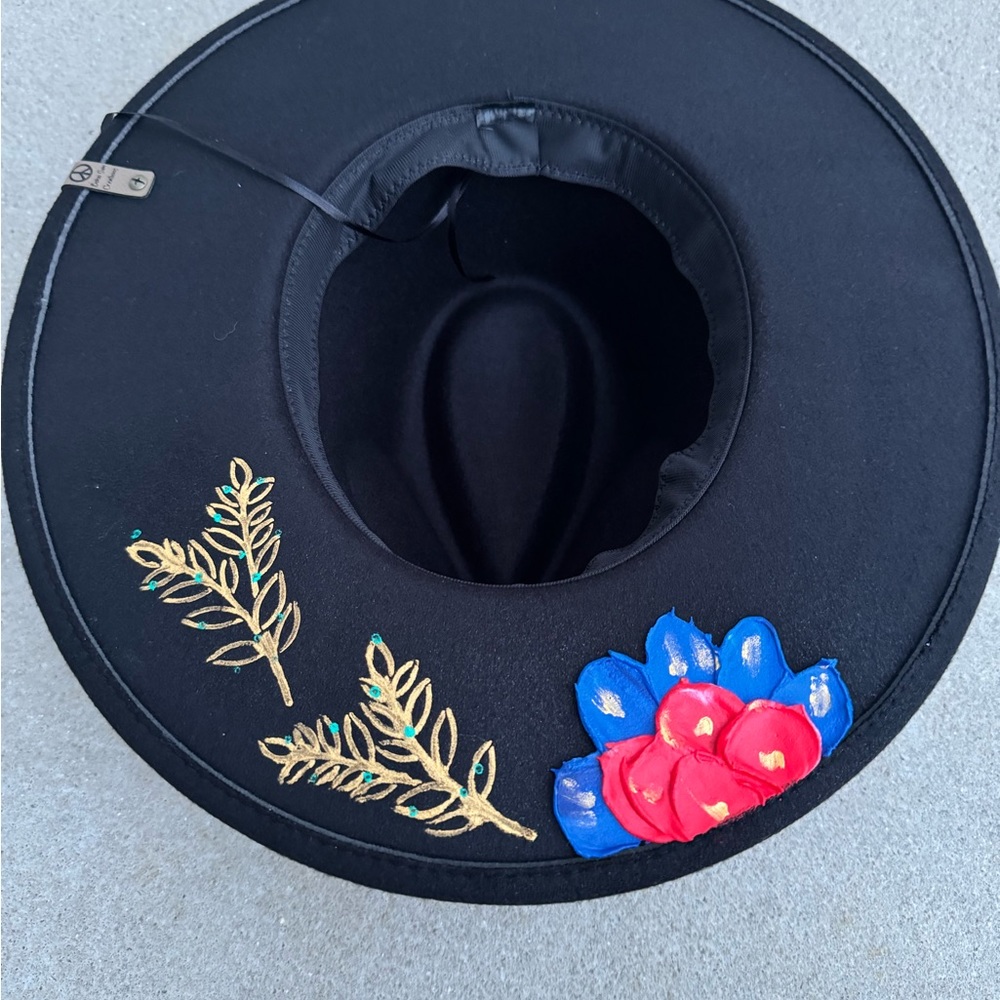 Hand painted hat - Picture 7 of 7